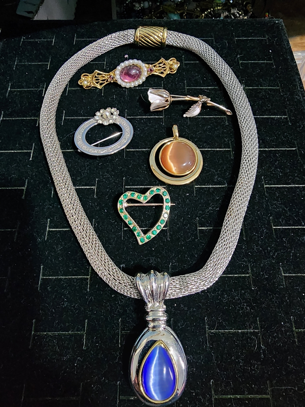 Fashion Jewelry Silver Mesh Necklace with Blue Teardrop Pendant Brooch Pins Lot